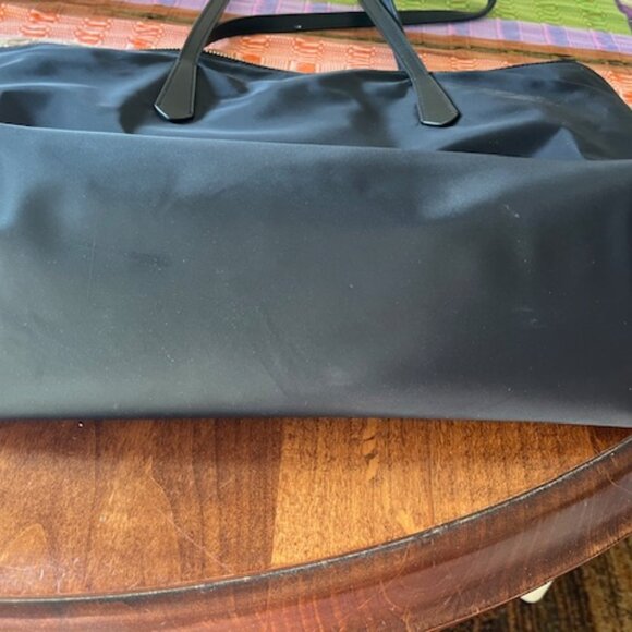 Kate Spade Black Kitt Nylon Medium Tote - Used - Excellent Condition - Picture 6 of 7